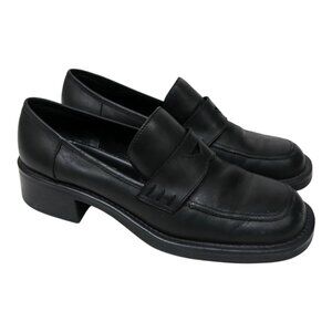 Vintage 90s Whitemt Black Leather Heeled Loafers - Brookline